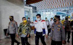 Azis Syamsuddin Tiba di Makassar, Taufan Pawe Sambut di Bandara Hasanuddin