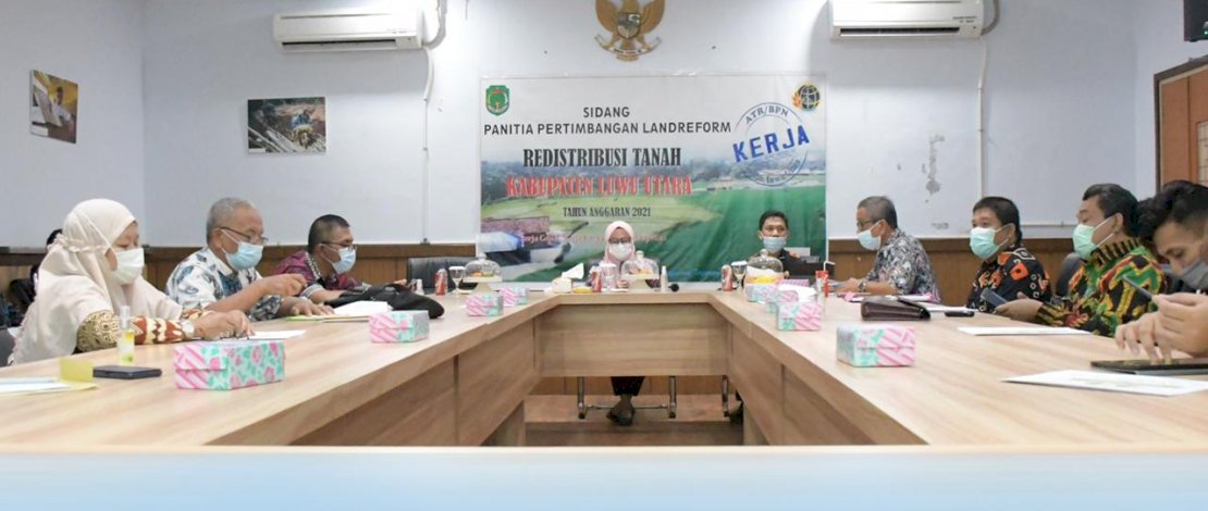 Bupati Lutra Pimpin Sidang Panitia Pertimbangan Landreform Redistribusi Tanah