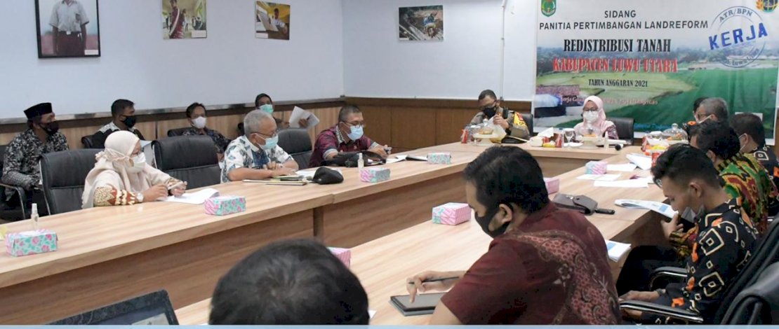 Bupati Lutra Pimpin Sidang Panitia Pertimbangan Landreform Redistribusi Tanah