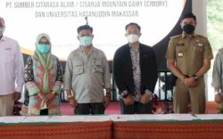 Unhas Akan Siapkan Tenaga Ahli Untuk Pengembangan Peternakan Sapi Perah di Gowa