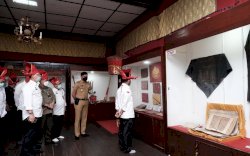 Berkunjung ke Balla Lompoa, SYL Kenalkan Kerajaan Gowa ke Pejabat Kementan