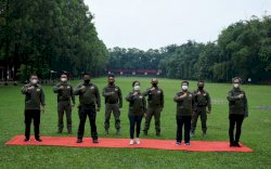 Puan Maharani Motivasi Pasukan Saat Berkunjung ke Mako Brimob 