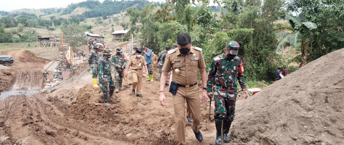 Bupati dan Wakil Bupati Gowa Tinjau Progres Pelaksanaan TMMD di Manuju