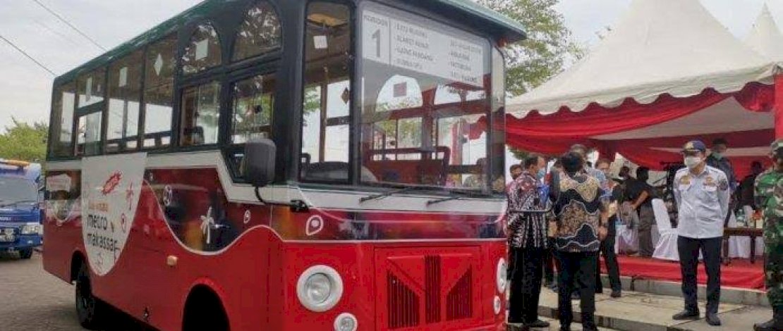 Bus wisata Pemkot Makassar