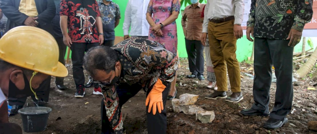 Hadiri Pembangunan Gereja, Wali Kota Danny:Ini Bentuk Kecintaan Umatnya