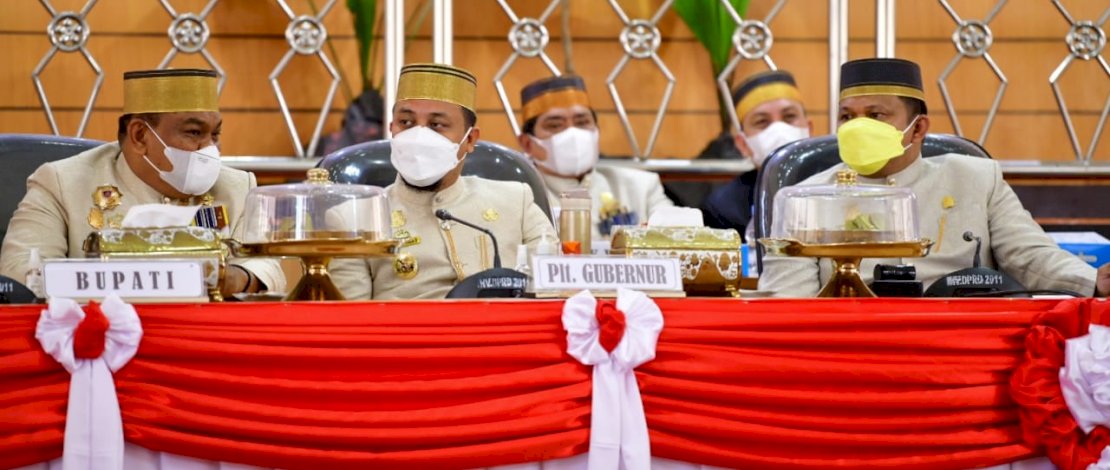 Suasana sidang paripurna istimewa peringatan Hari Jadi Bone di DPRD Bone. 