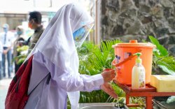 Launching Pembelajaran Tatap Muka Terbatas, Plt Gubernur Sulsel Tinjau dan Bincang Bersama Siswa di SMAN 21 Makassar