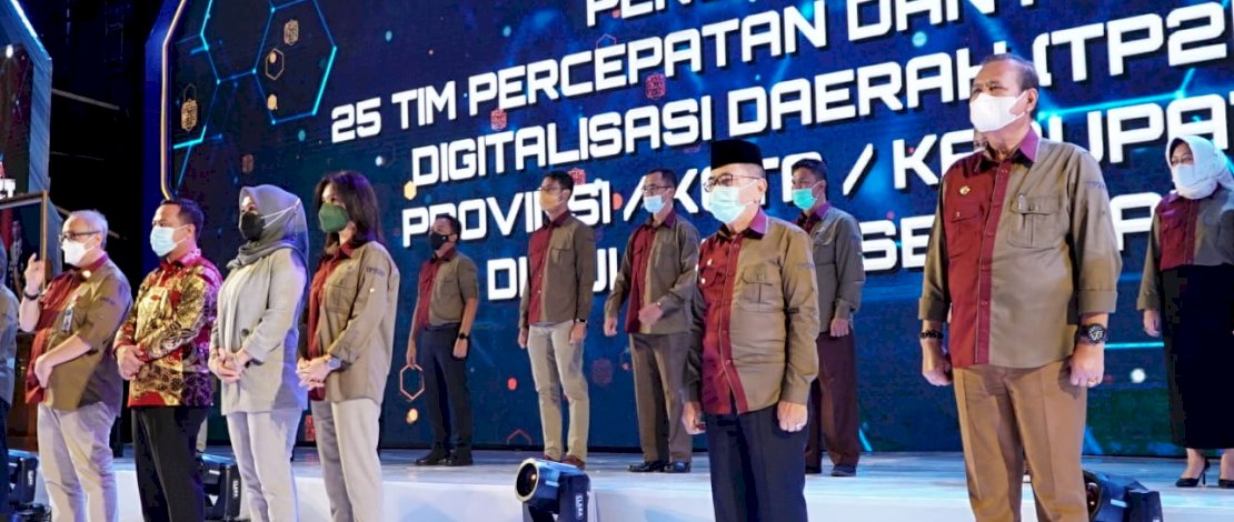 Plt Gubernur Sulsel Kukuhkan Bupati Luwu Sebagai Ketua Percepatan Digitalisasi Kabupaten Luwu
