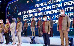 Plt Gubernur Sulsel Kukuhkan Bupati Luwu Sebagai Ketua Percepatan Digitalisasi Kabupaten Luwu