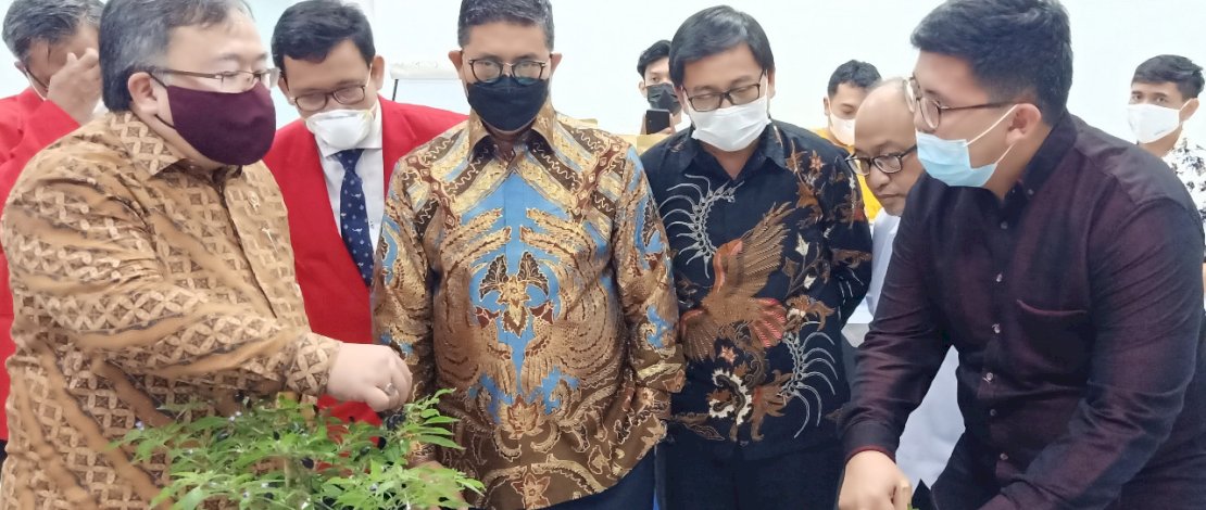 Suasana  peresmian Science Techno Park (STP) Universitas Hasanuddin, Jumat (9/4/2021), di Gedung Center of Microfinance Kampus Tamalanrea Unhas, Makassar.