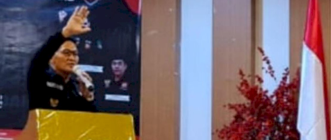 Puang Tindiz saat memberikan sambutan.