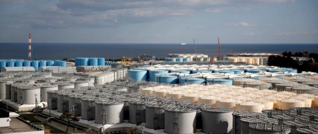 Tangki penyimpanan air yang terkontaminasi. (Reuters)