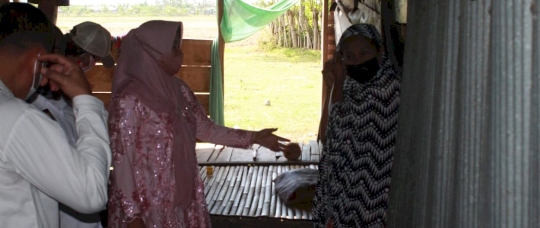 Wabup Sinjai, Andi Kartini Ottong saat berkunjung ke Desa Samataring, Sinjai Timur.