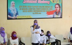 Hari Kartini, Kaukus Parlemen Perempuan Kunjungi Lembaga Lansia dan Anak di Pallangga