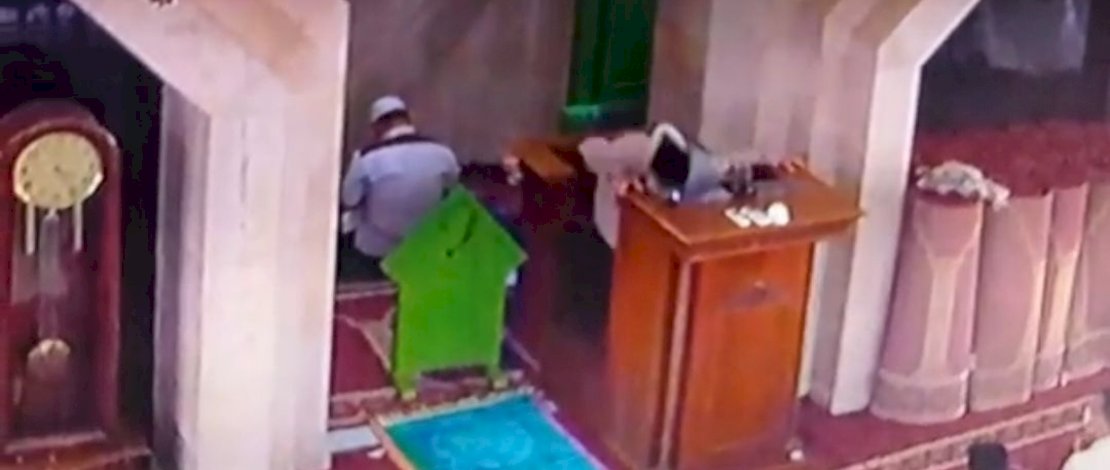Detik-detik Ustaz Ruddin meninggal saat ceramah zuhur.