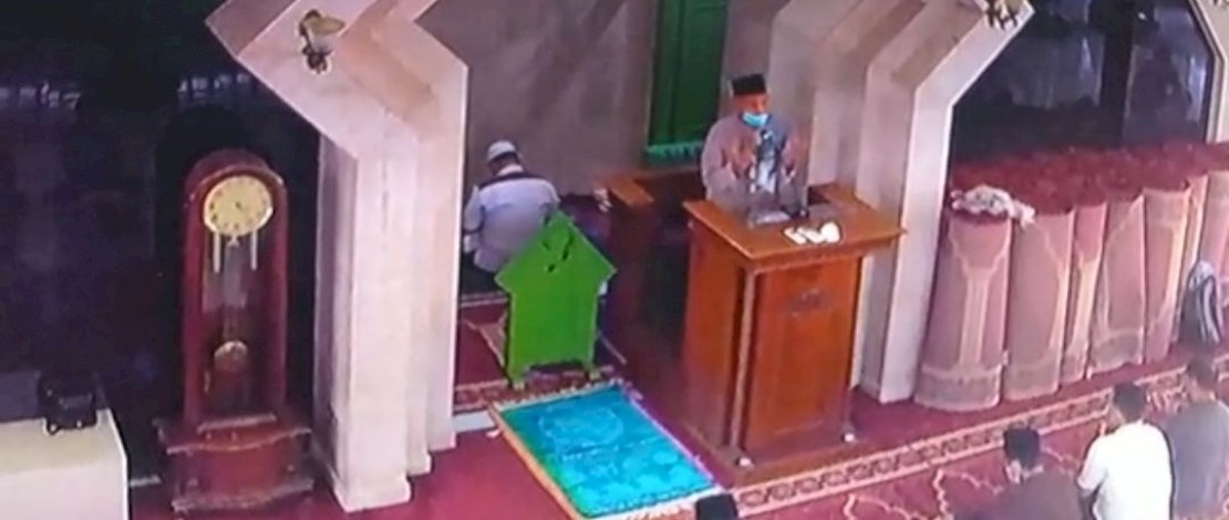 Detik-detik Ustaz Ruddin meninggal saat ceramah zuhur.