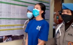 Wanita Cantik Pengirim Sate Beracun Incar Anggota Polisi, yang Jadi Korban Justru Anak Driver Ojol
