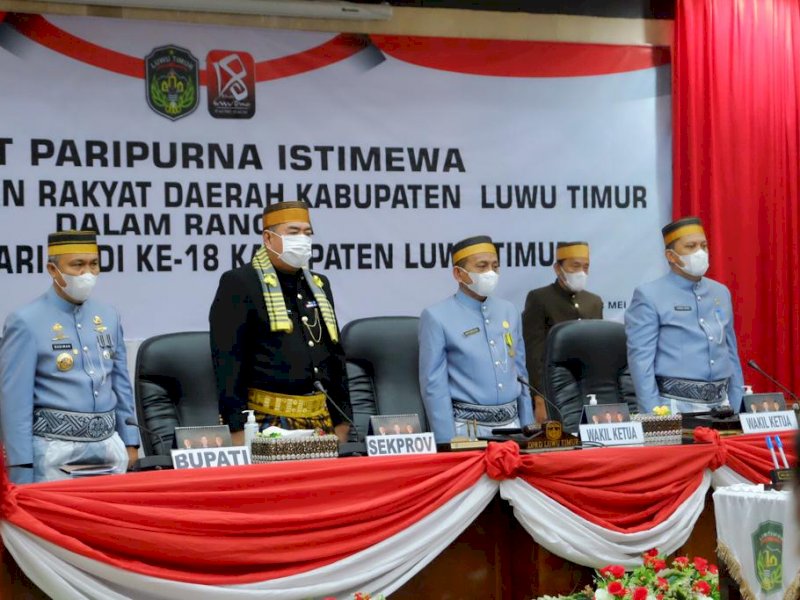Abdul Hayat Hadiri Hari Jadi Lutim ke-18