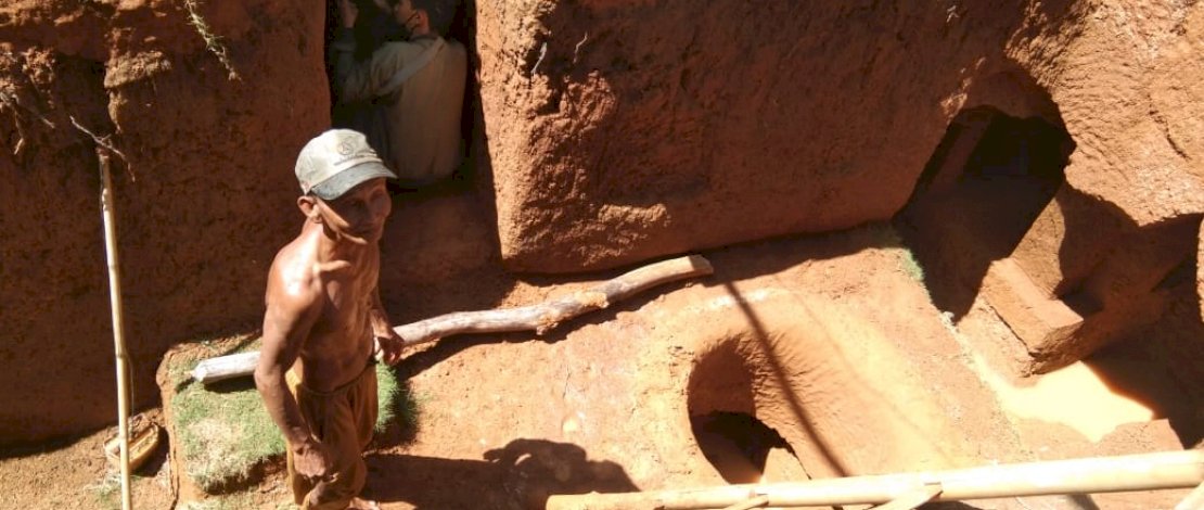 Bangunan bawah tanah di Dusun Caca'e, Desa Awang Cenrana, Kecamatan Cenrana, Kabupaten Bone.