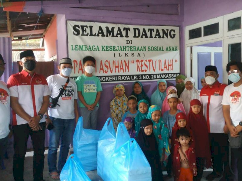 Kolaborasi Kebaikan Menuju Hari Kemenangan, AMP Indonesia Bagi Takjil dan Buka Puasa Bersama Anak Yatim