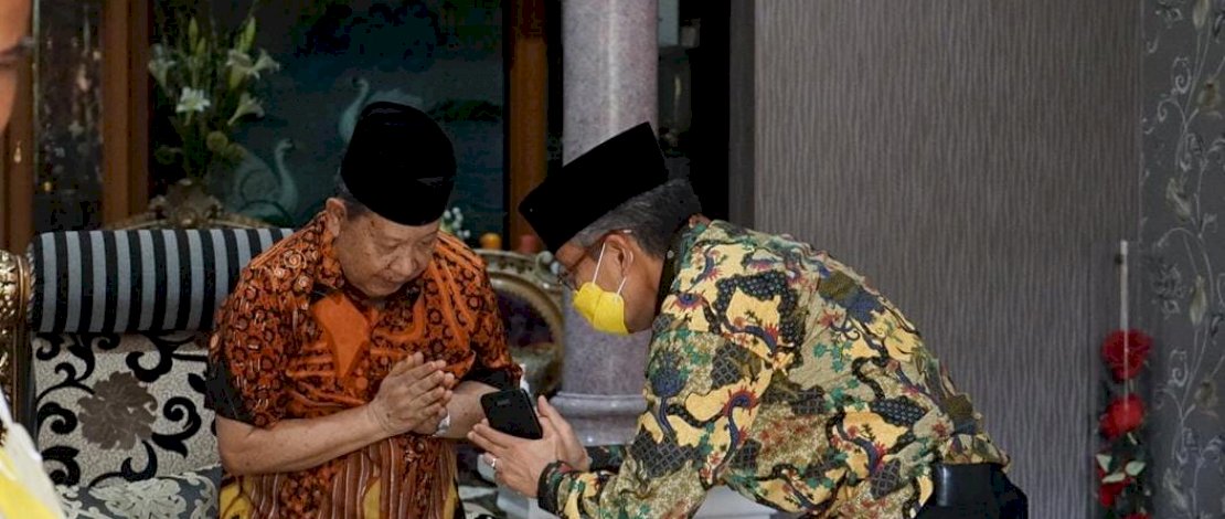 Amin Syam Mengaku Senang Partai Golkar Sulsel Dipimpin Taufan Pawe Amin Syam Mengaku Senang Partai Golkar Sulsel Dipimpin Taufan Pawe