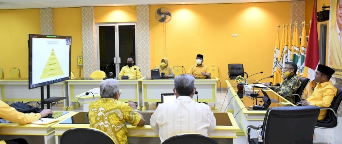 Suasana diskusi virtual Golkar Sulsel dengan Ace Hasan Syadzily.