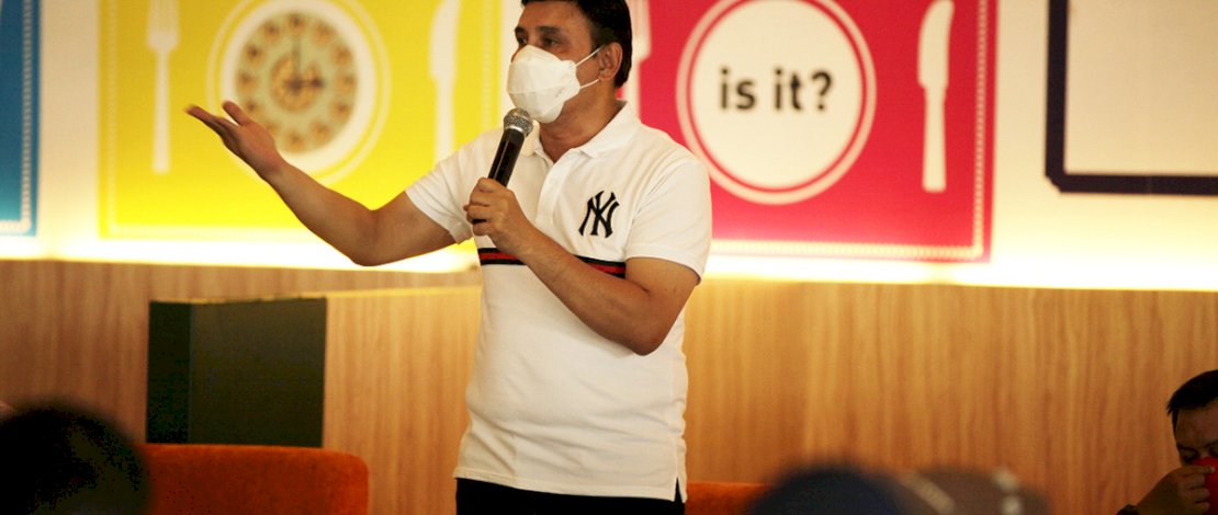 Dihadapan Warga Kec Makassar, RPG: Janganki dulu Pulang Mudik