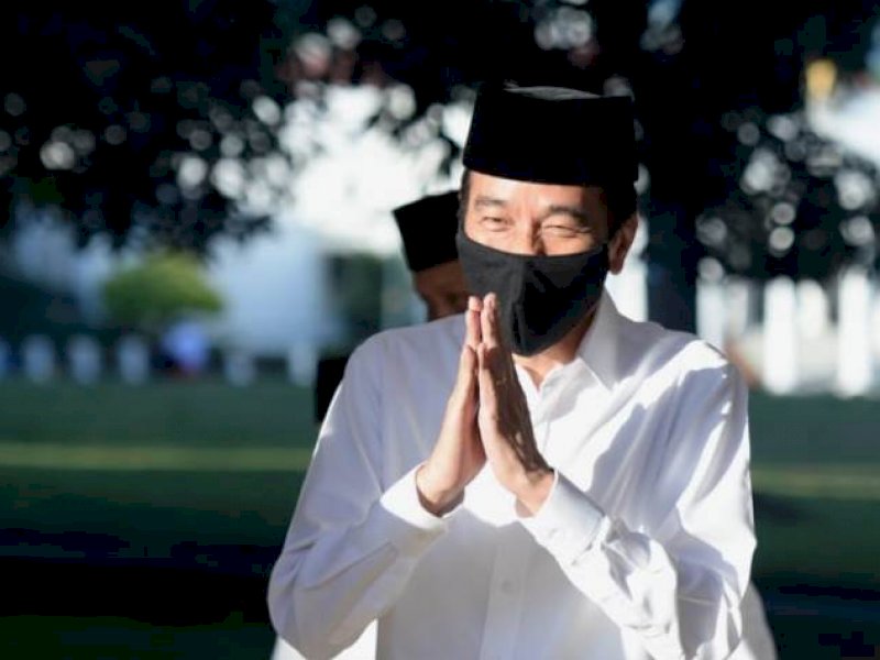 Jokowi Salat Idulfitri di Istana Yogyakarta Bersama Keluarga