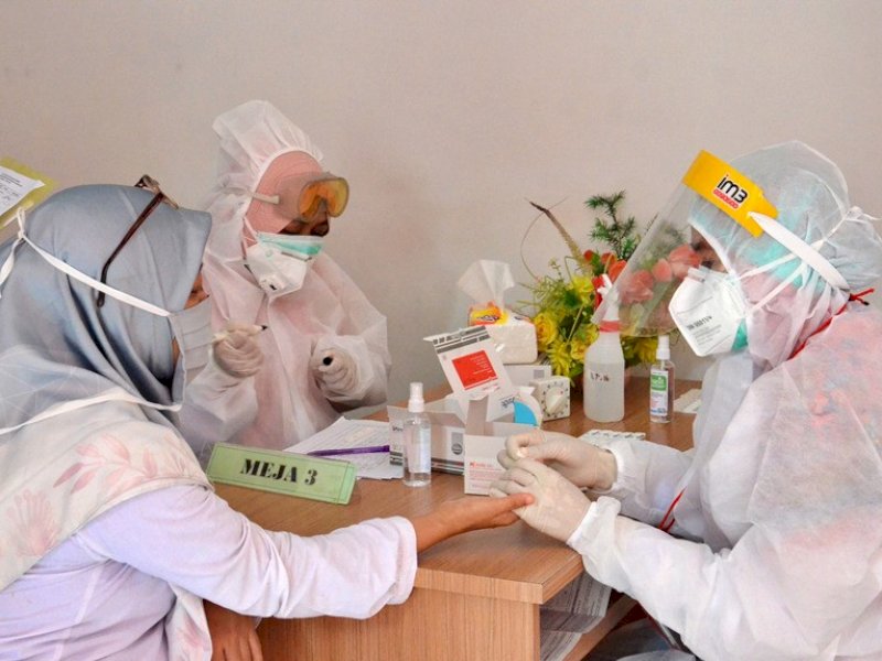 Gratis! Unhas Hadirkan Swab Antigen Gratis Bagi Pemudik Arus Balik
