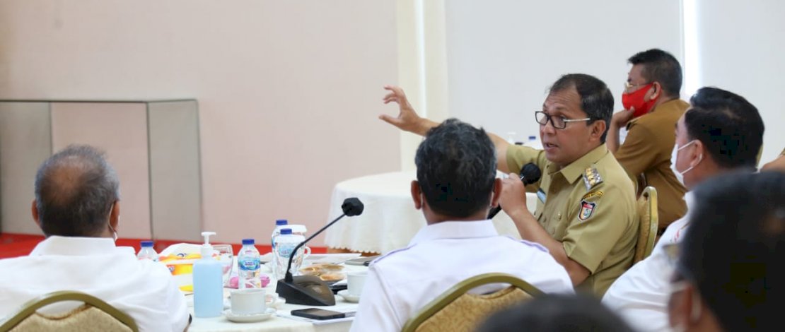 Rapat pembahasan lanjutan pendampingan proses pengadaan akses jalan Tol Makassar New Port (MNP), yang diadakan PT. Pelindo IV Makassar.