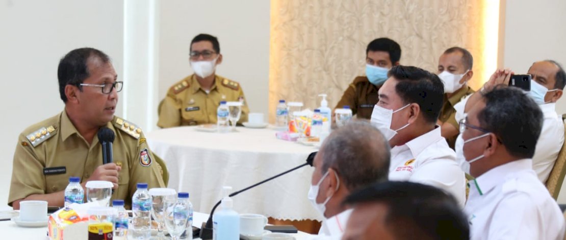 Rapat pembahasan lanjutan pendampingan proses pengadaan akses jalan Tol Makassar New Port (MNP), yang diadakan PT. Pelindo IV Makassar.