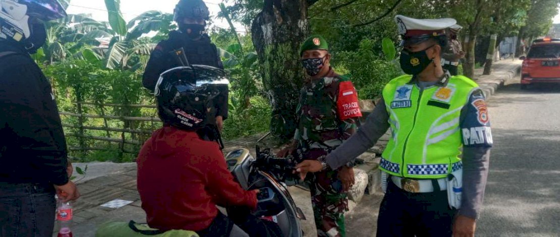 Pemeriksaan rutin yang ditingkatkan di perbatasan Kota Parepare.