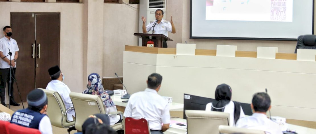 Wali Kota Makassar, Moh Ramdhan Pomanto bersama para guru penggerak.