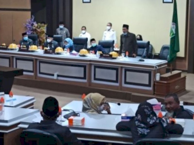 DPRD Parepare Sampaikan Rekomendasi LKPj Walikota TA 2020