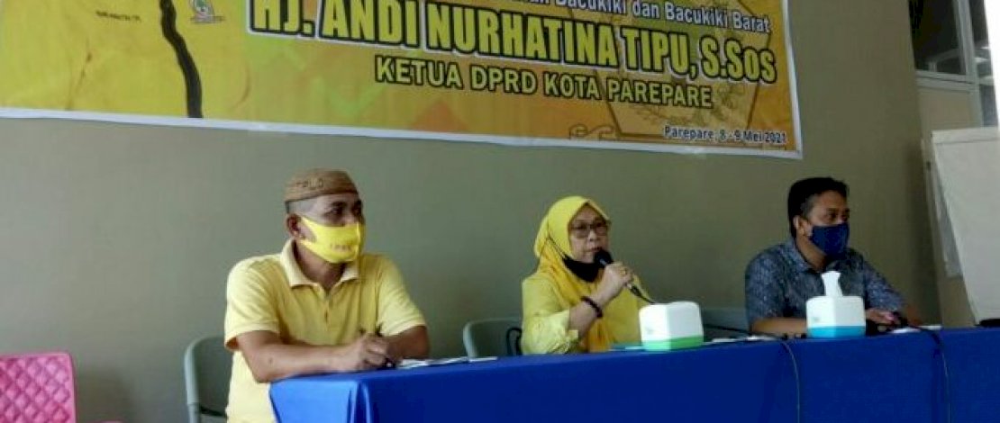 etua Dewan Perwakilan Rakyat Daerah (DPRD) Kota Parepare, Nurhatina Tipu, melaksanakan sosialisasi peraturan daerah (Perda) nomor 6 tahun 2020 tentang kepemudaan, di Hotel youtefa, Jumat (9/4/2021).