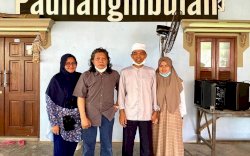 Cuma Kenal Melalui Tayangan Youtube, UAS dan Cak Nun Setelah 25 Tahun Hanya Mengenal Nama