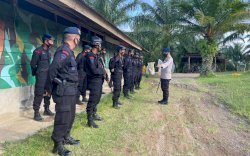 Turunkan 1 SSK, Brimob Bone Amankan Pemilihan 103 Kepala Desa di Kab Wajo