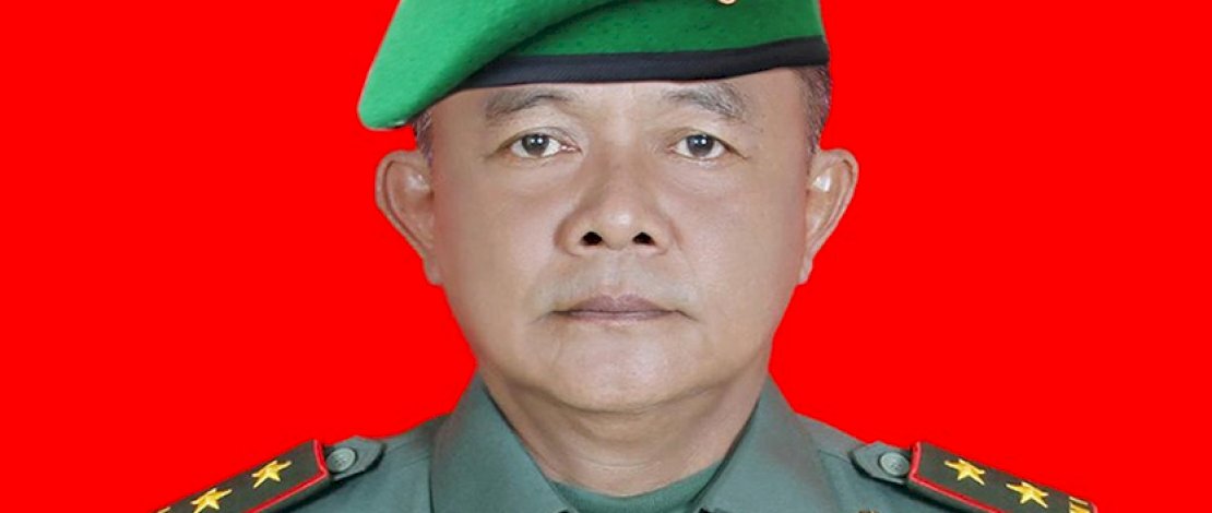 Doni Monardo dan penggantinya, Ganip Warsito.