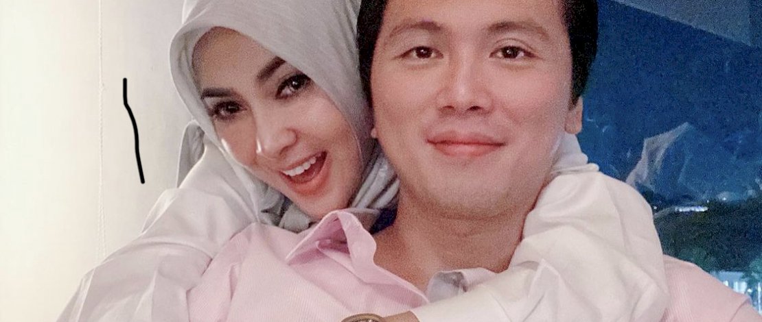 Katanya Pengangguran, Ternyata Suami Syahrini Reino Barack Miliki 3 Restoran Mewah di Jakarta Katanya Pengangguran, Ternyata Suami Syahrini Reino Barack Miliki 3 Restoran Mewah di Jakarta