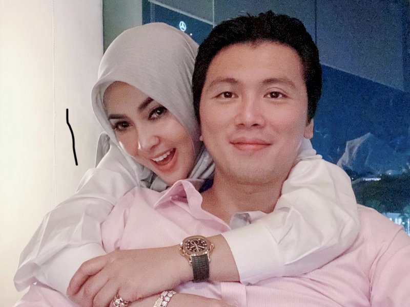  Katanya Pengangguran, Ternyata Suami Syahrini Reino Barack Miliki 3 Restoran Mewah di Jakarta