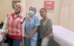  Melly Goeslaw Kian Cetar Dibalik Tubuh Langsingnya 