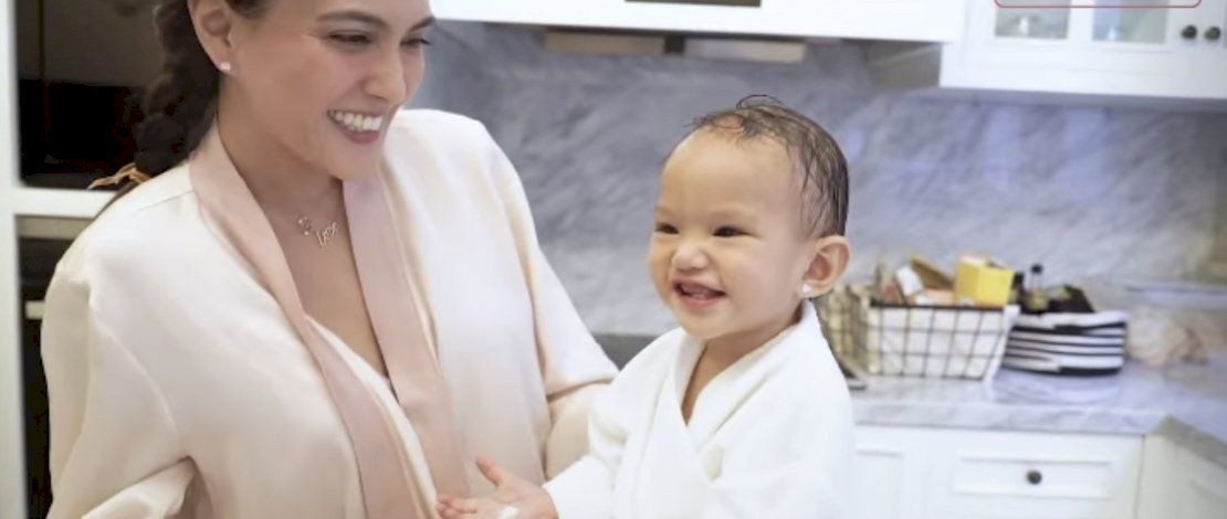 Shandy Aulia Jualan Shampo Bayi, Komentar Nitizen Miris Menyayat Hati ! Ini Katanya...