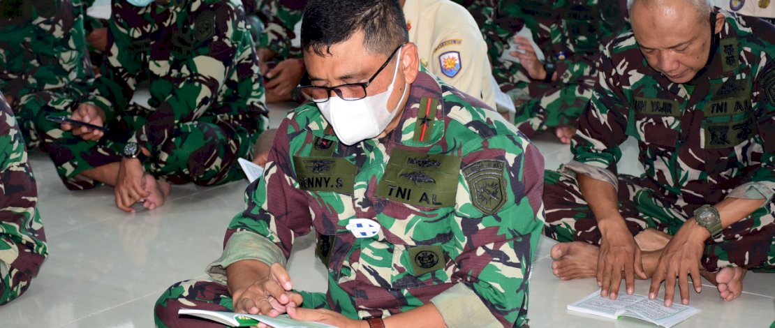 40 Hari Tengelamnya KRI Nanggala-402, Lantamal VI Makassar Gelar Doa Bersama Serentak 40 Hari Tengelamnya KRI Nanggala-402, Lantamal VI Makassar Gelar Doa Bersama Serentak