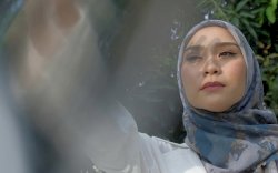 Irwansyah Tuding Tas Mewah Zaskia Mecca Hasil Endorse  