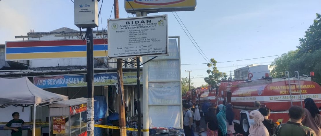 Kebakaran di Indomaret BPS Sudiang dini hari tadi.