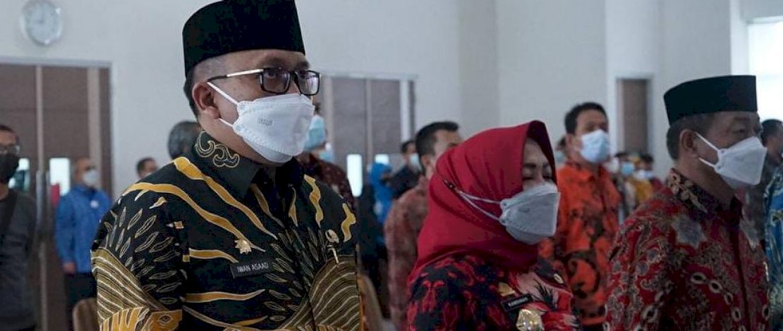 Iwan Asaad saat menghadiri sertijab Kepala BPK Perwakilan Sulsel.