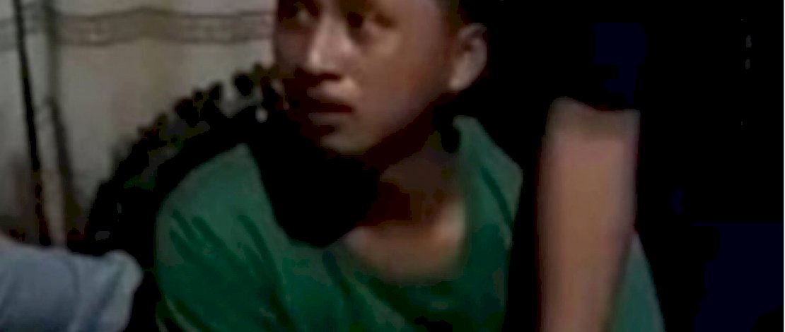 RD, pelaku pembunuhan terhadap Rawi saat diamankan.