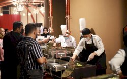  Yuk, Barbequean Sambil Nikmati View 360 Derajat Aston Makassar 