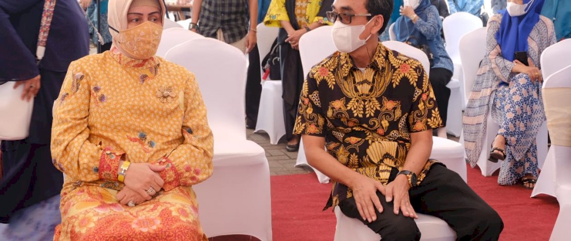 Ketua TP PKK Kota Makassar, Indira Jusuf Ismail saat membuka UMKM Expo Biringkanaya 2021, Sabtu, 12 Juni 2021.