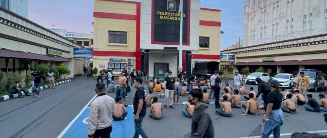 Preman terjaring razia di Mapolrestabes Makassar.
